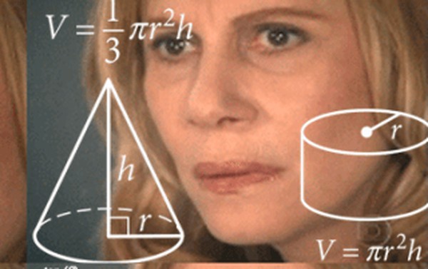Mulher confusa com fórmulas de matemática ao redor